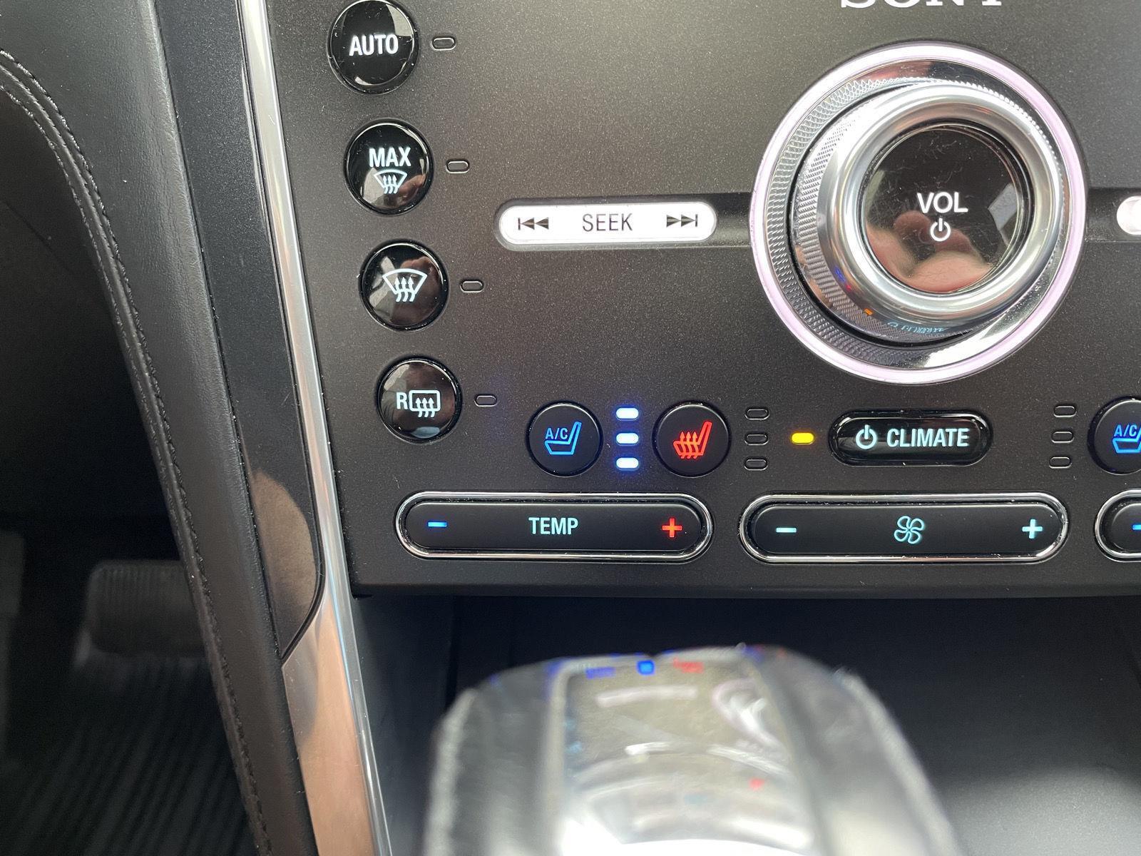 Vehicle photo 31