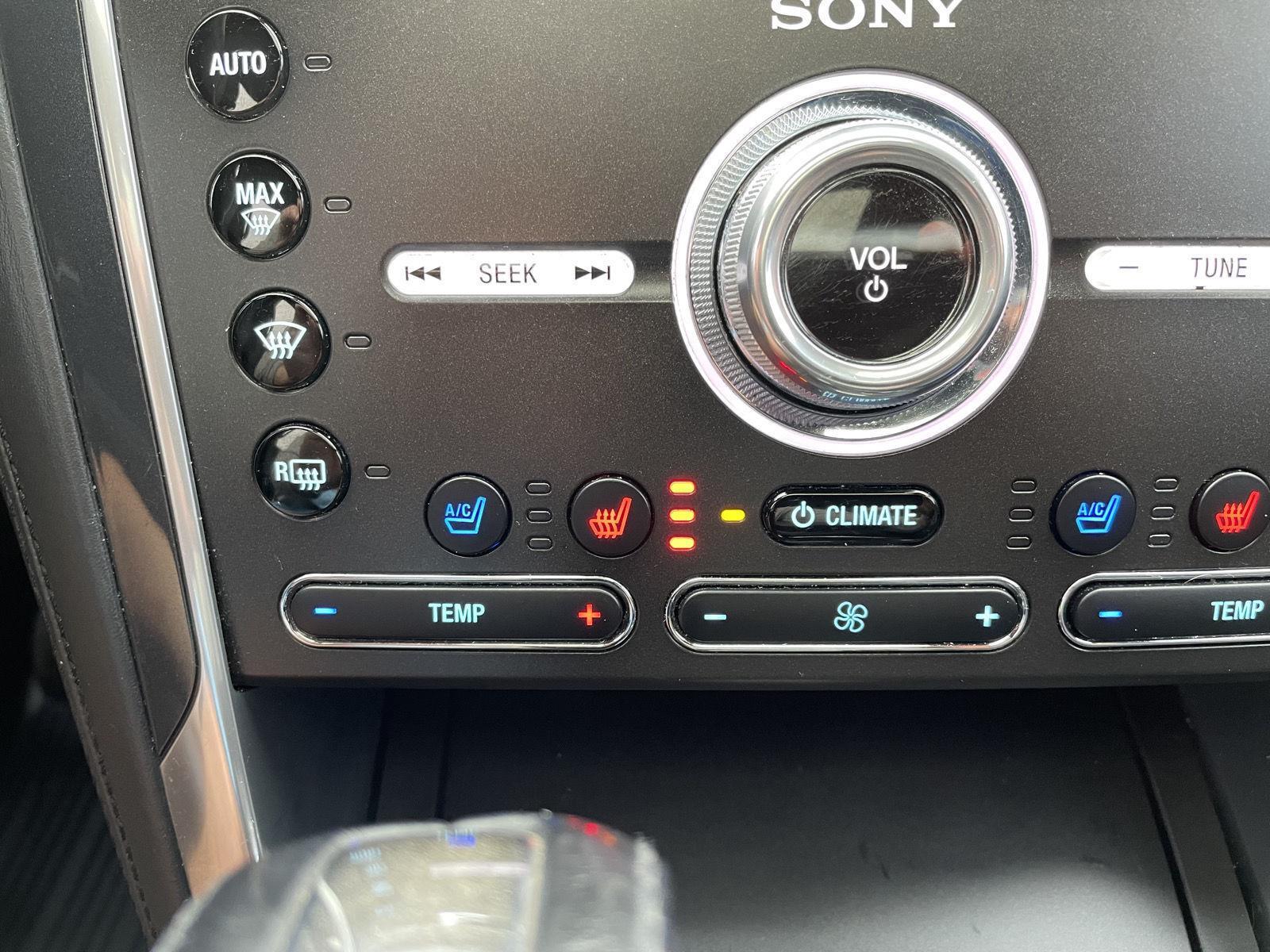 Vehicle photo 32