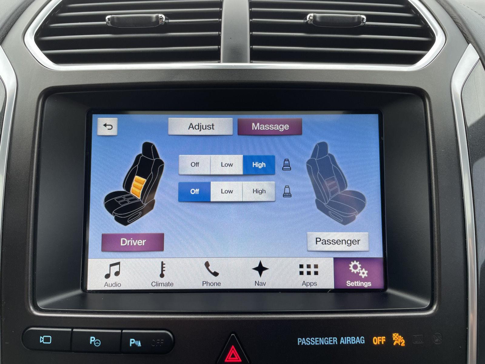 Vehicle photo 34