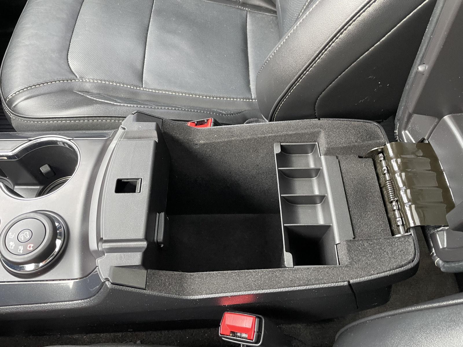 Vehicle photo 37