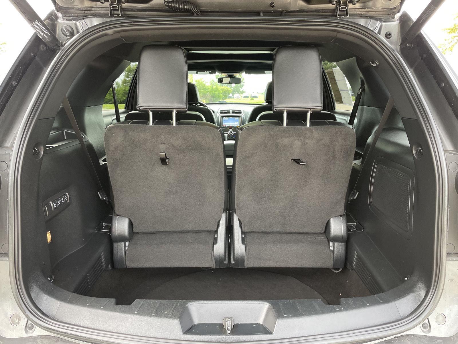 Vehicle photo 41