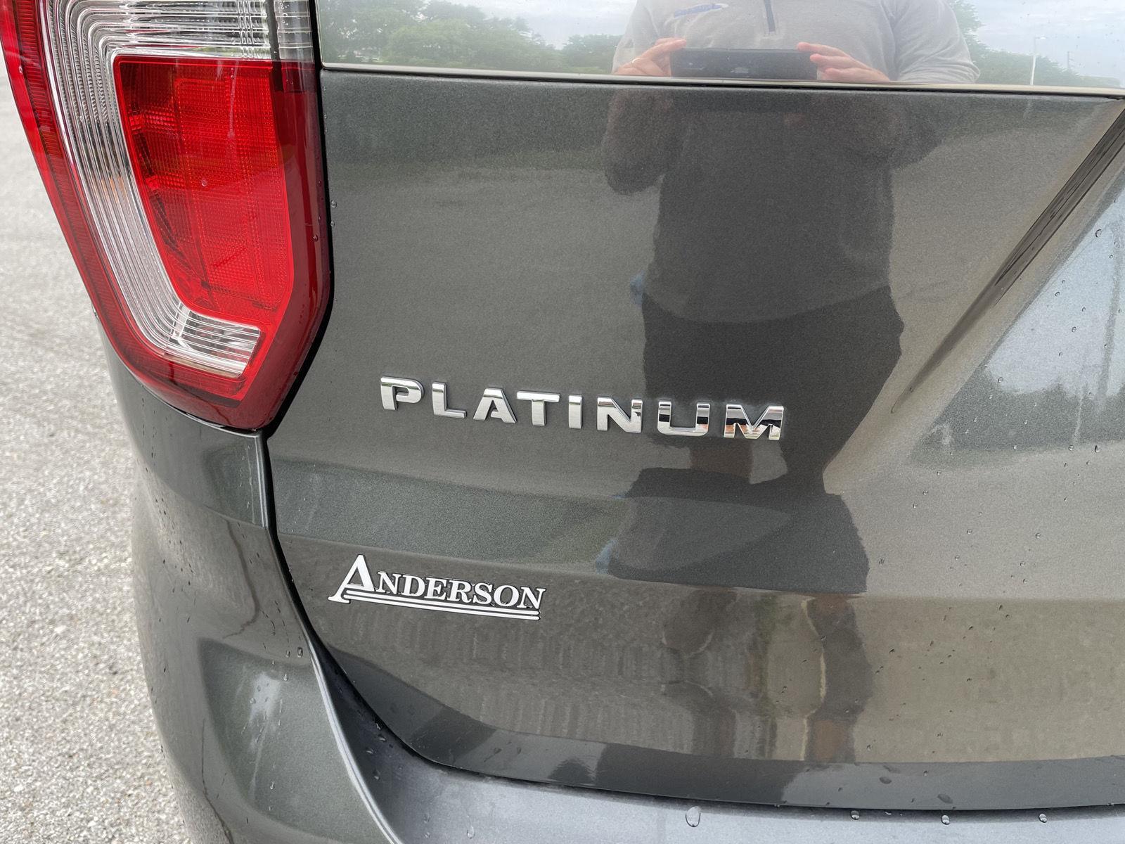Vehicle photo 46