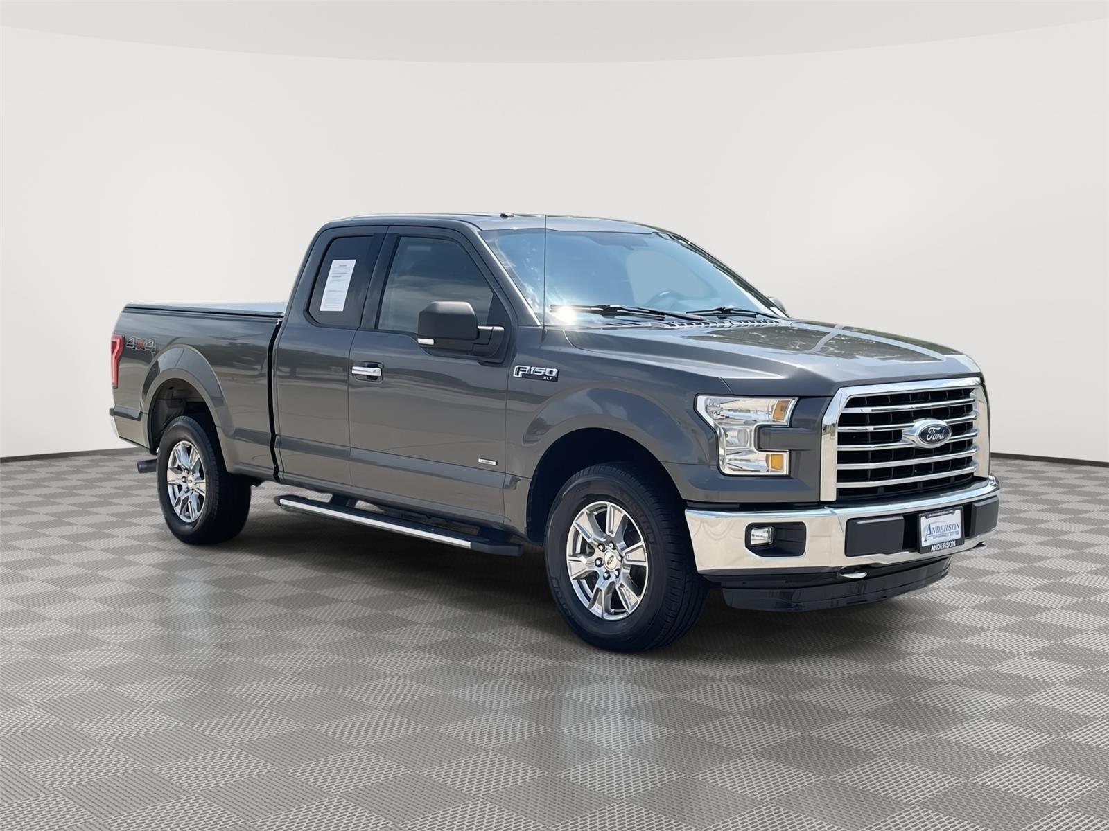 Vehicle photo 5