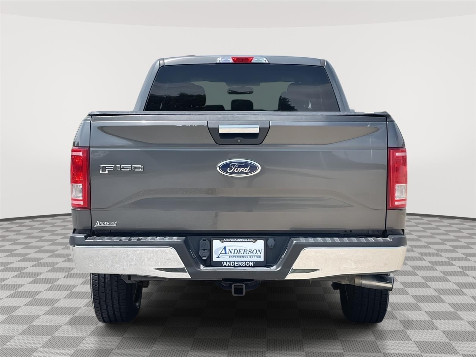 Vehicle photo 8