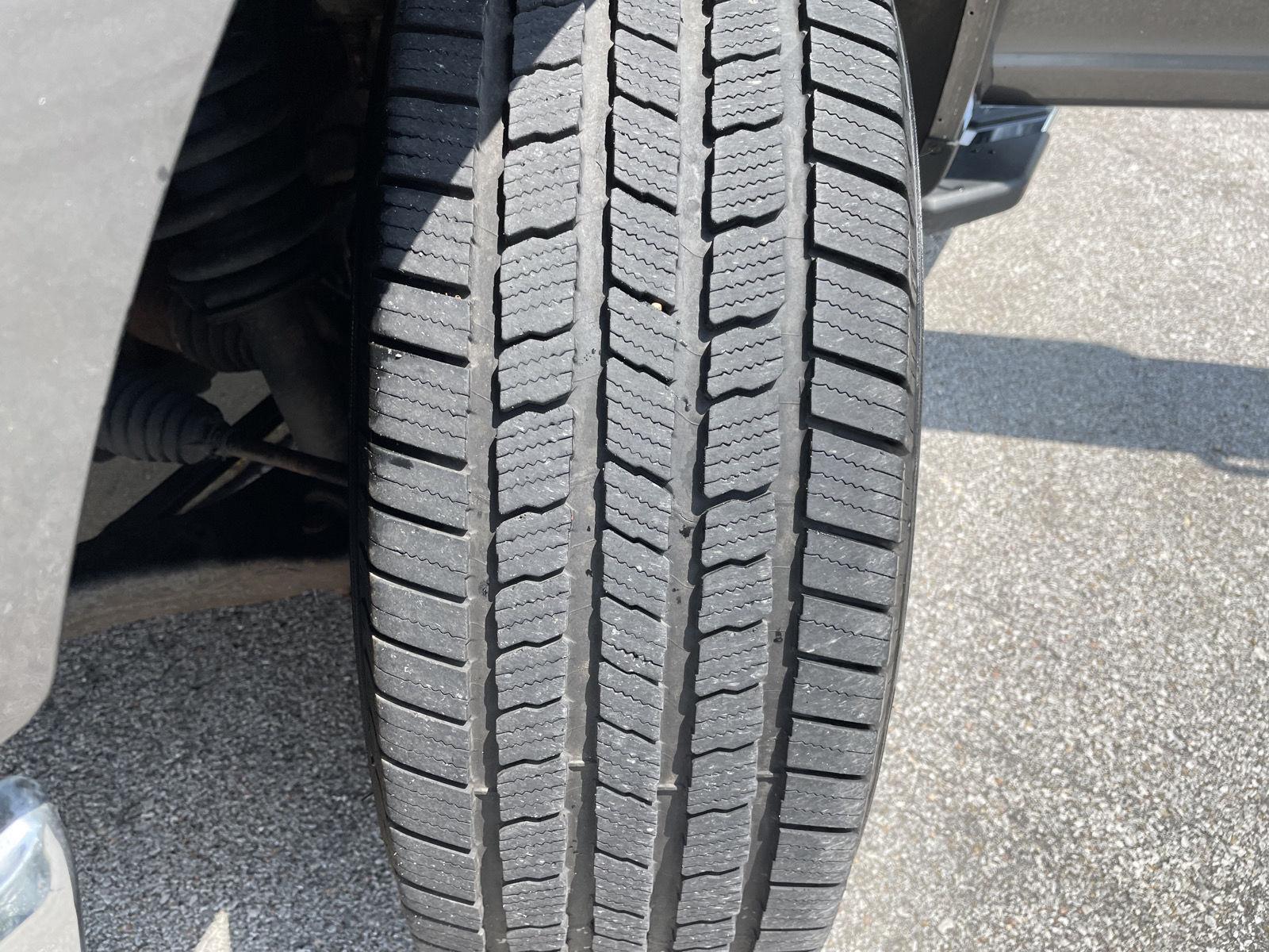 Vehicle photo 11