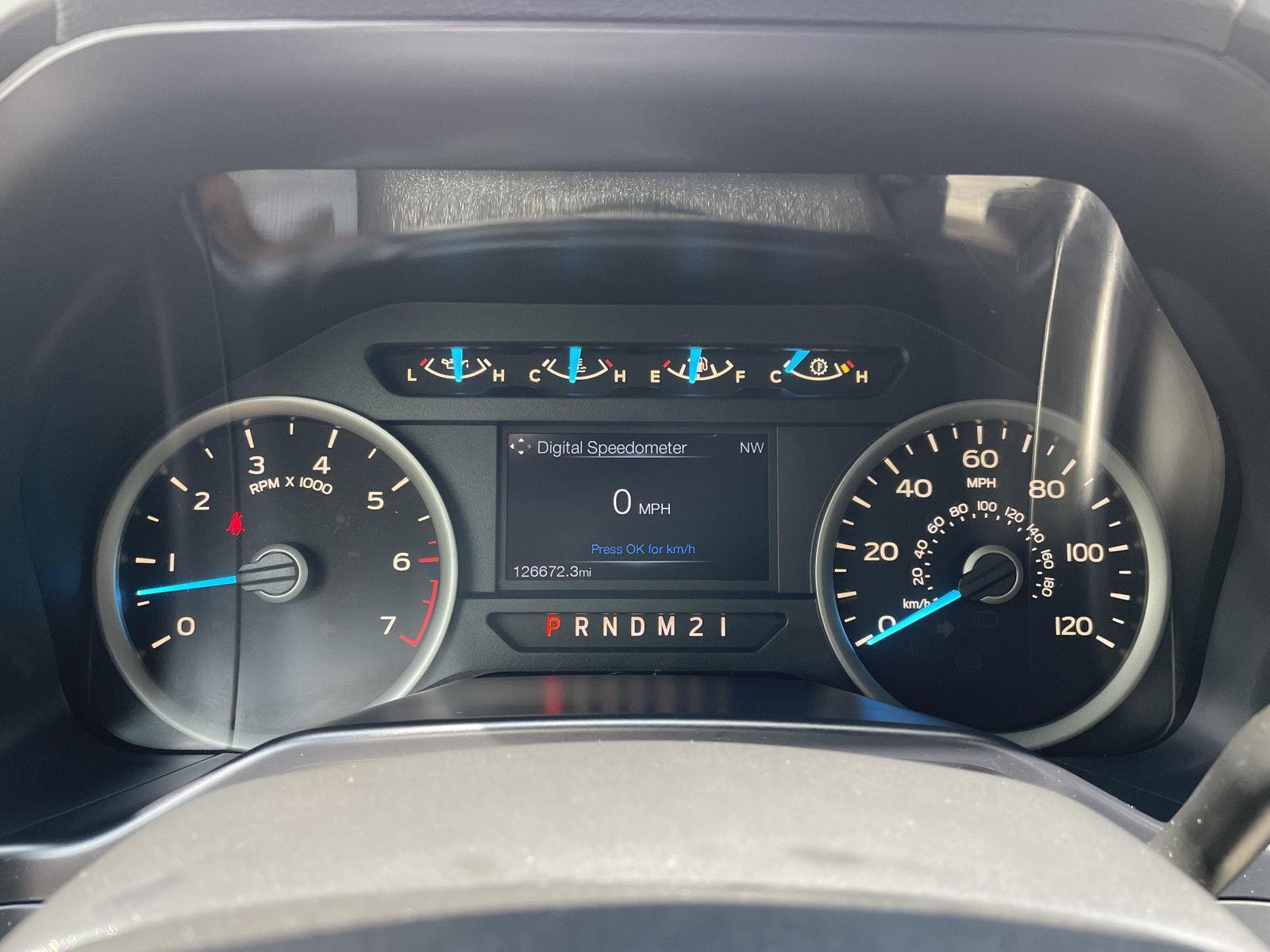 Vehicle photo 15
