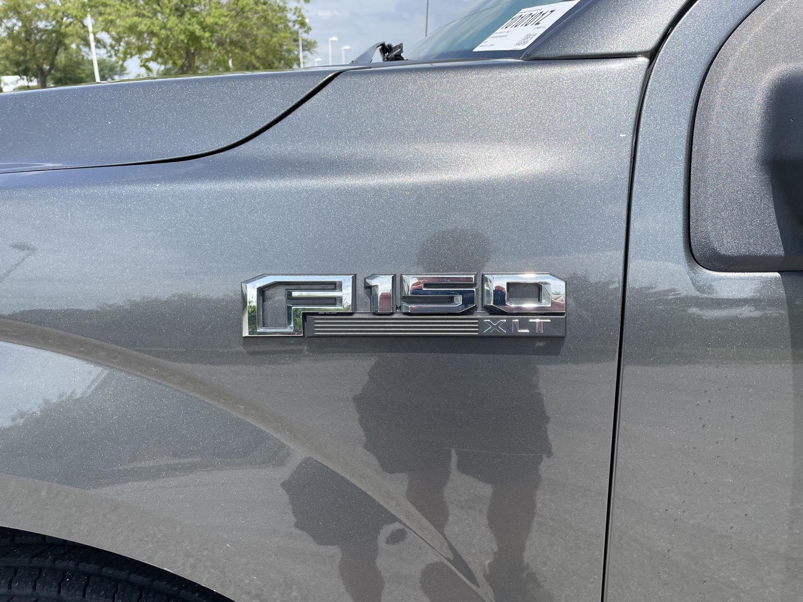 Vehicle photo 36