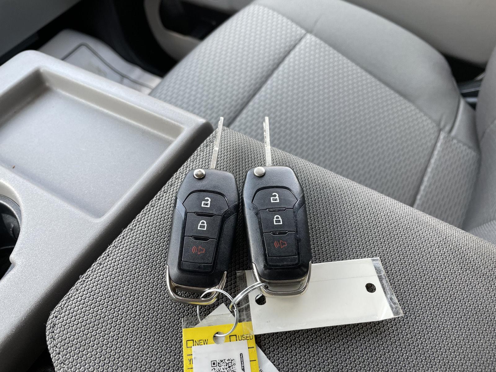 Vehicle photo 38