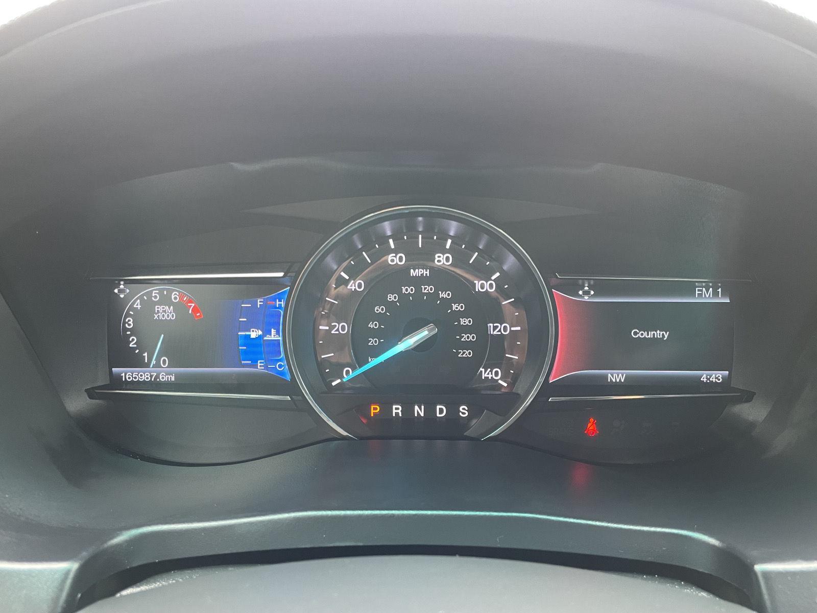 Vehicle photo 15