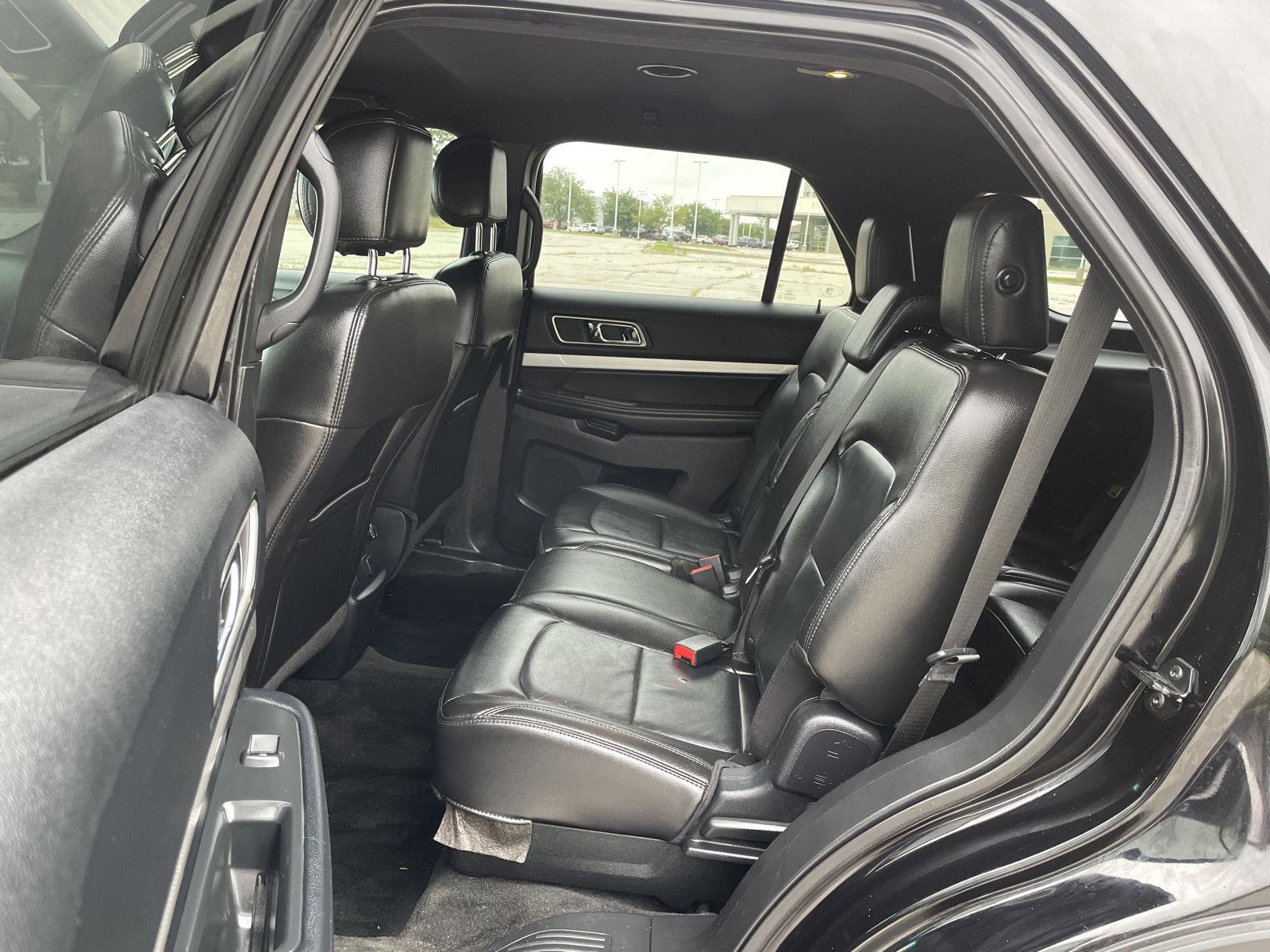 Vehicle photo 20