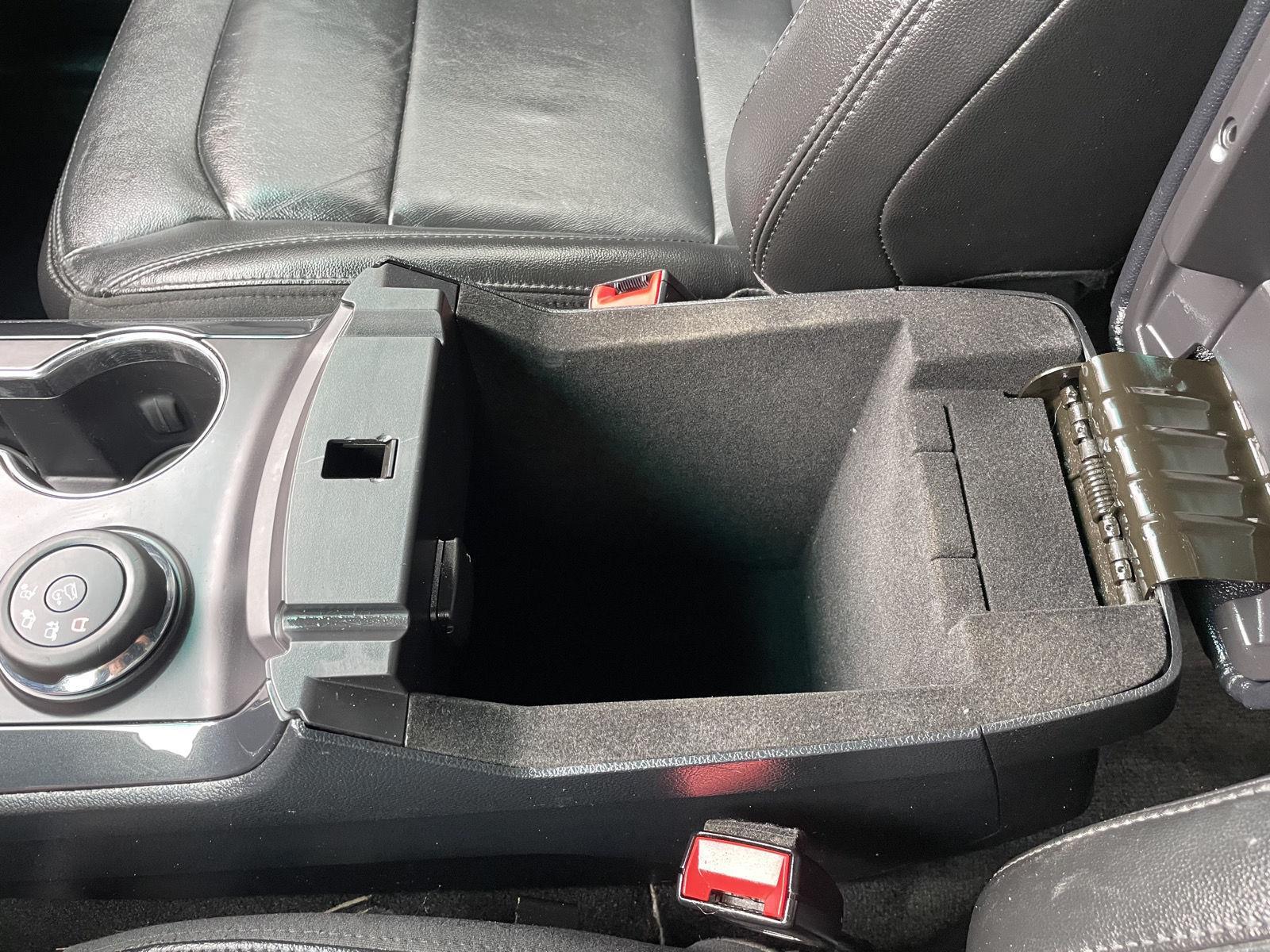 Vehicle photo 31