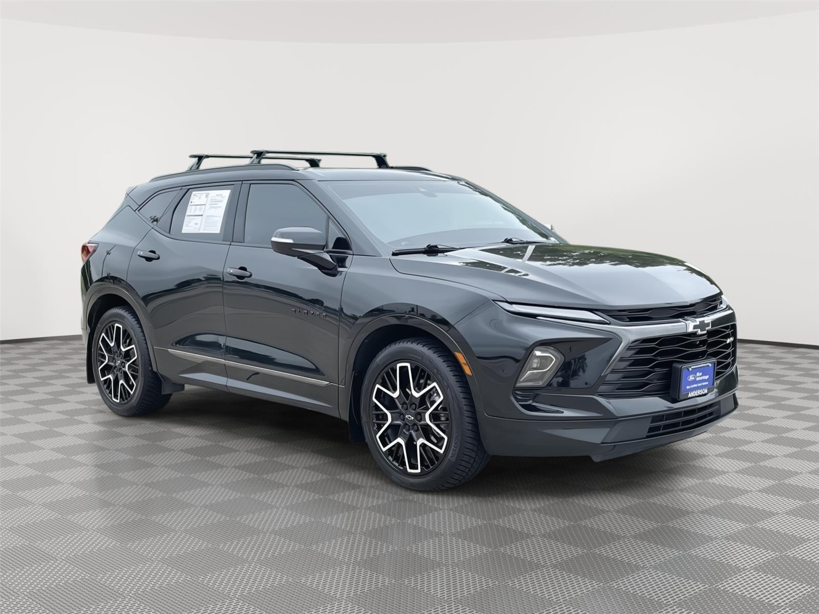 Vehicle photo 5