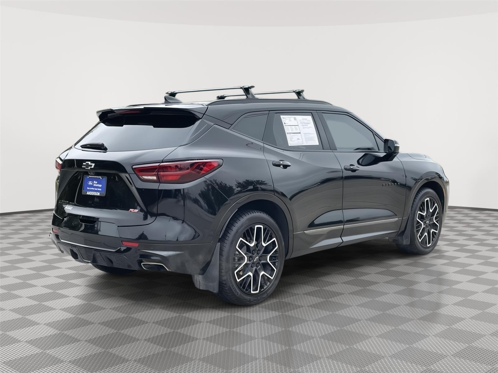 Vehicle photo 7
