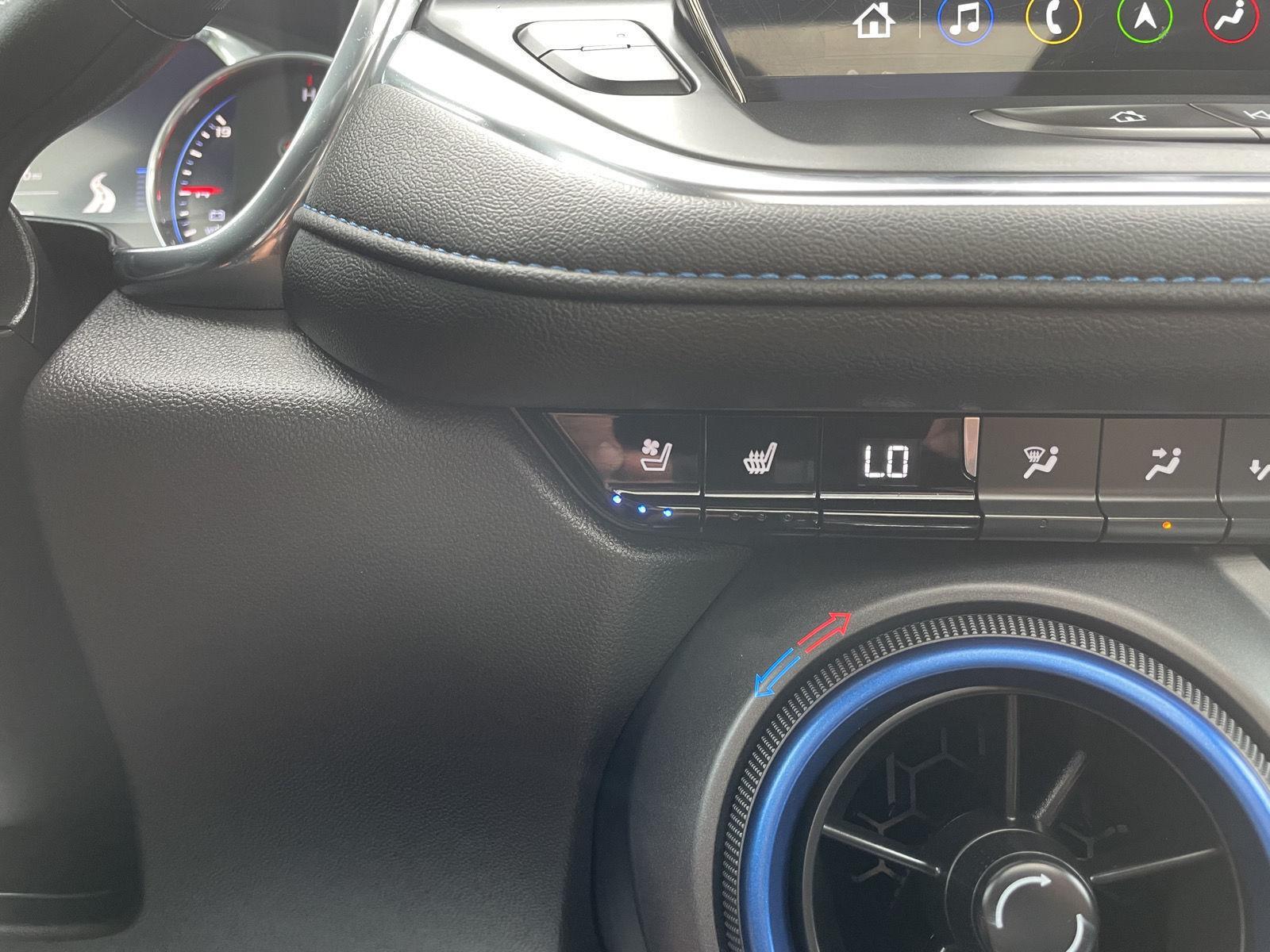 Vehicle photo 29
