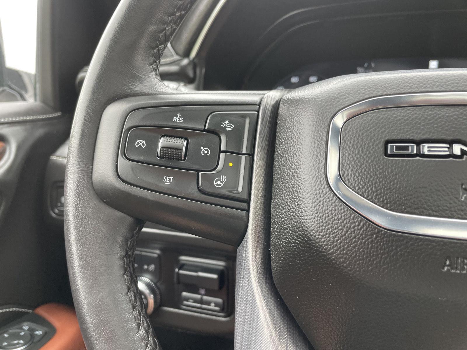 Vehicle photo 34