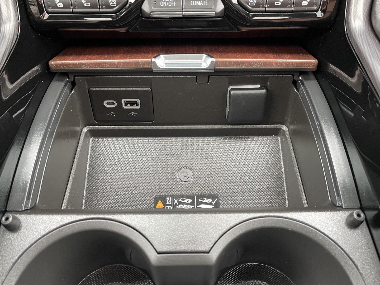 Vehicle photo 36