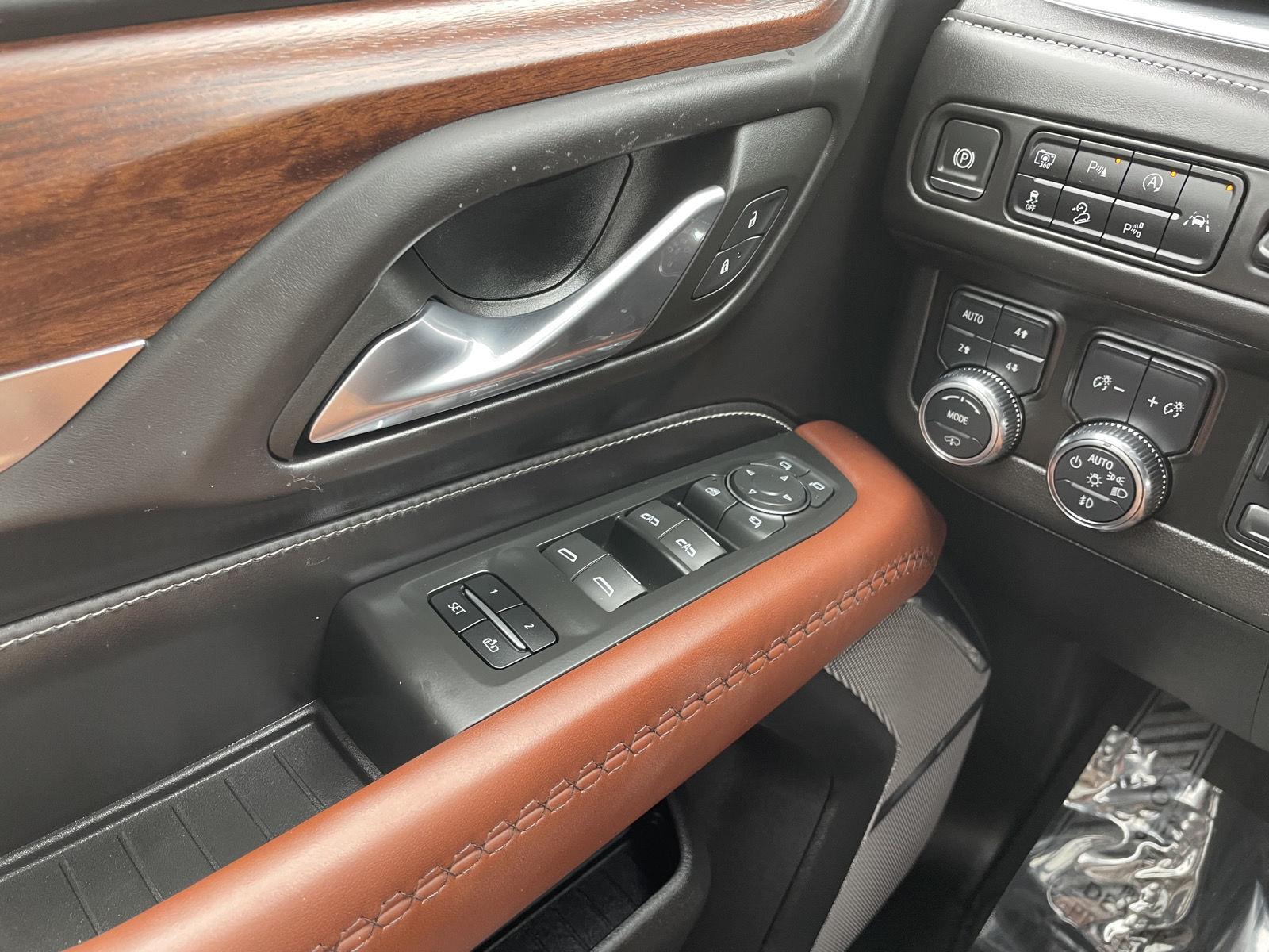 Vehicle photo 37
