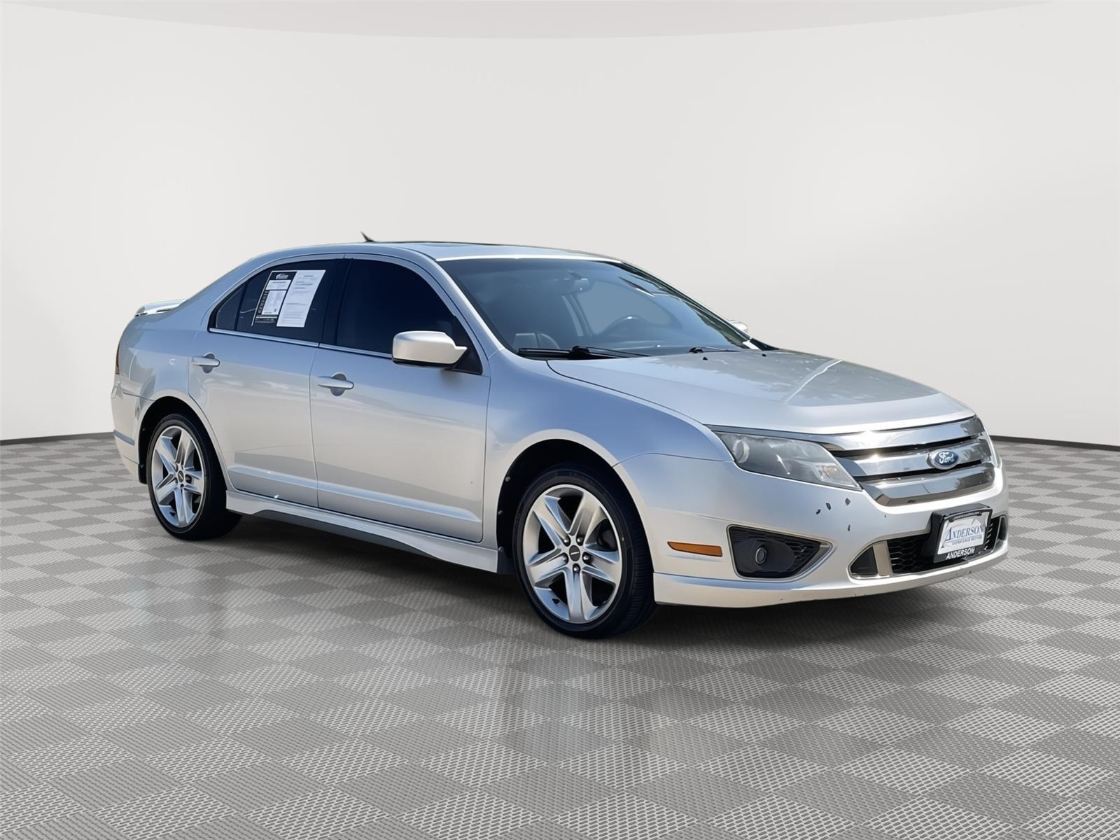 Vehicle photo 5