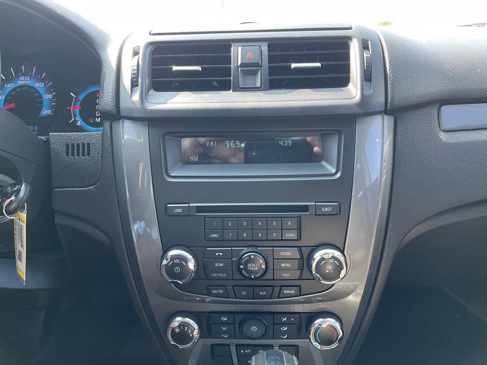Vehicle photo 22