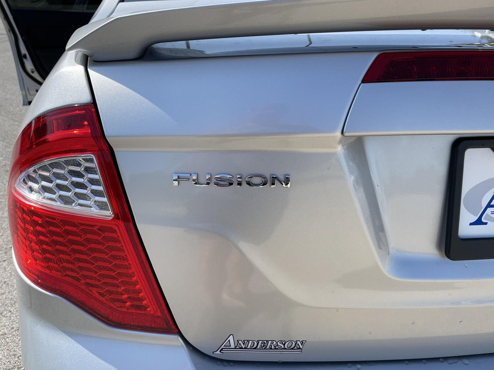 Vehicle photo 31
