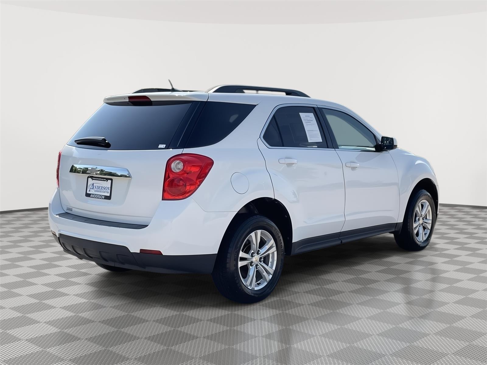 Vehicle photo 7
