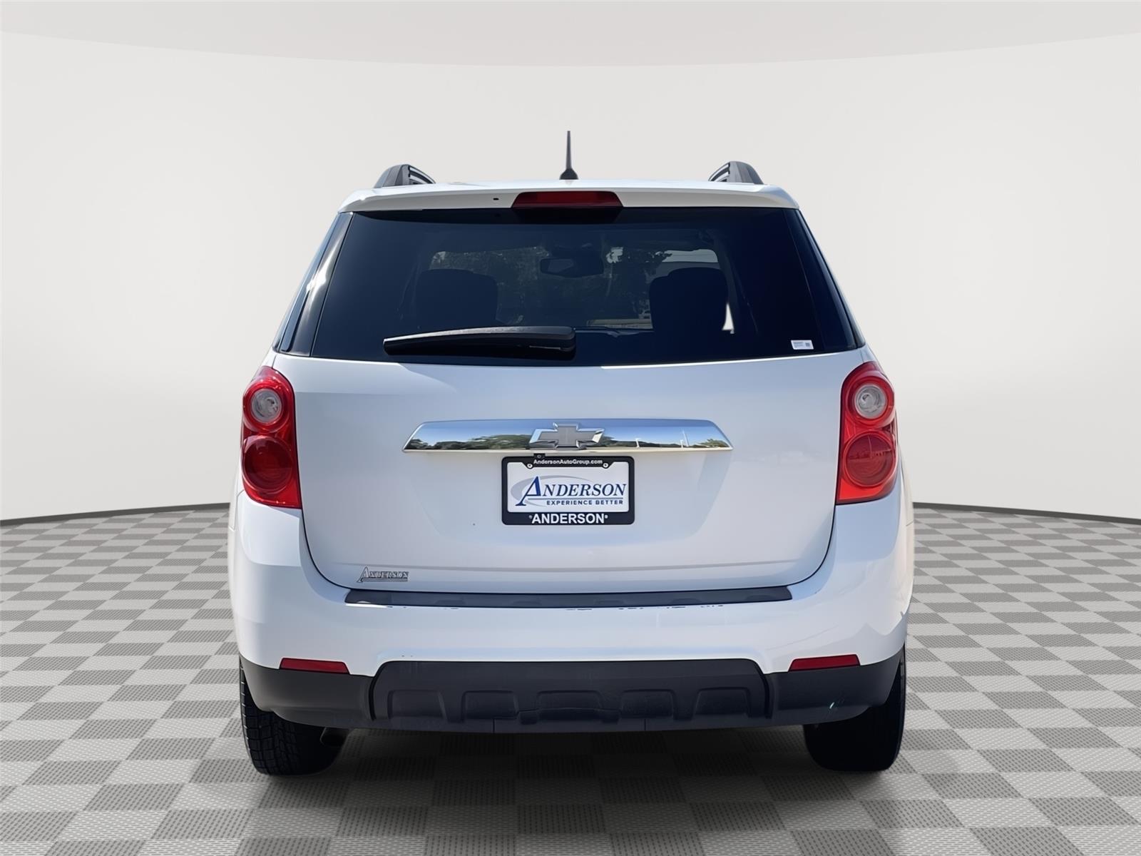 Vehicle photo 8