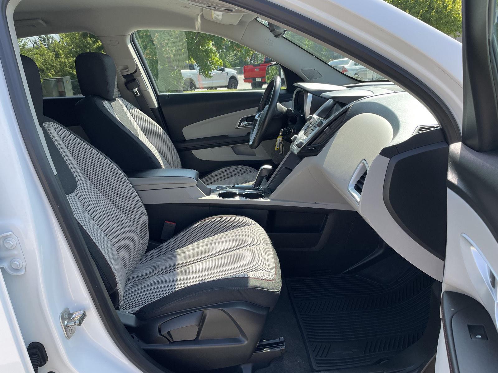 Vehicle photo 19