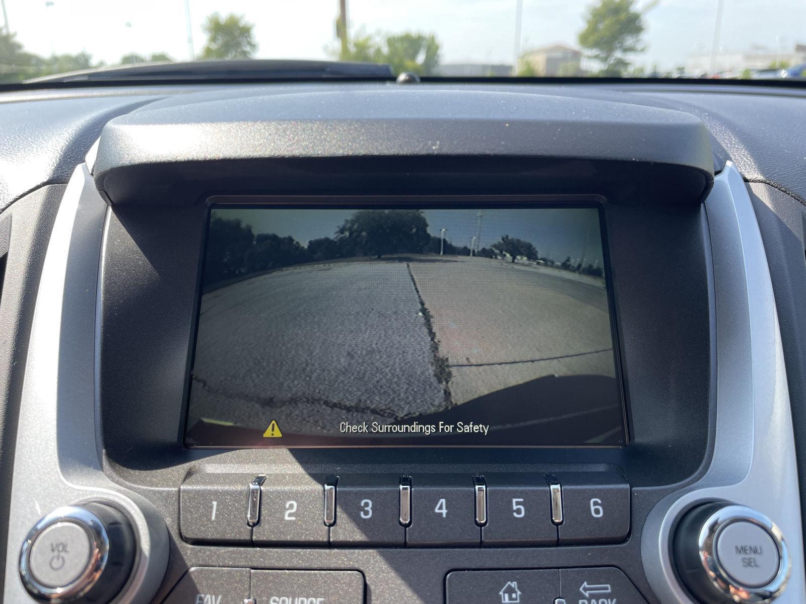 Vehicle photo 23