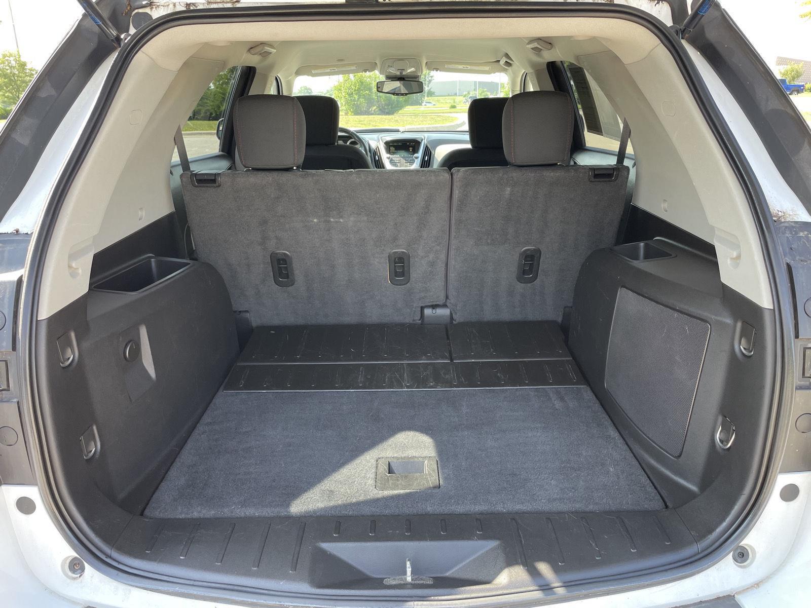 Vehicle photo 32