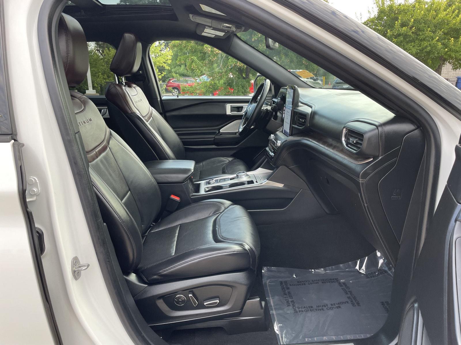 Vehicle photo 18