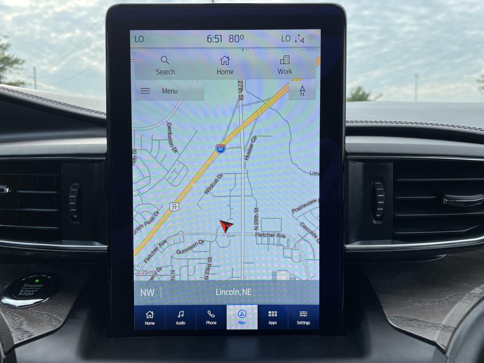 Vehicle photo 27