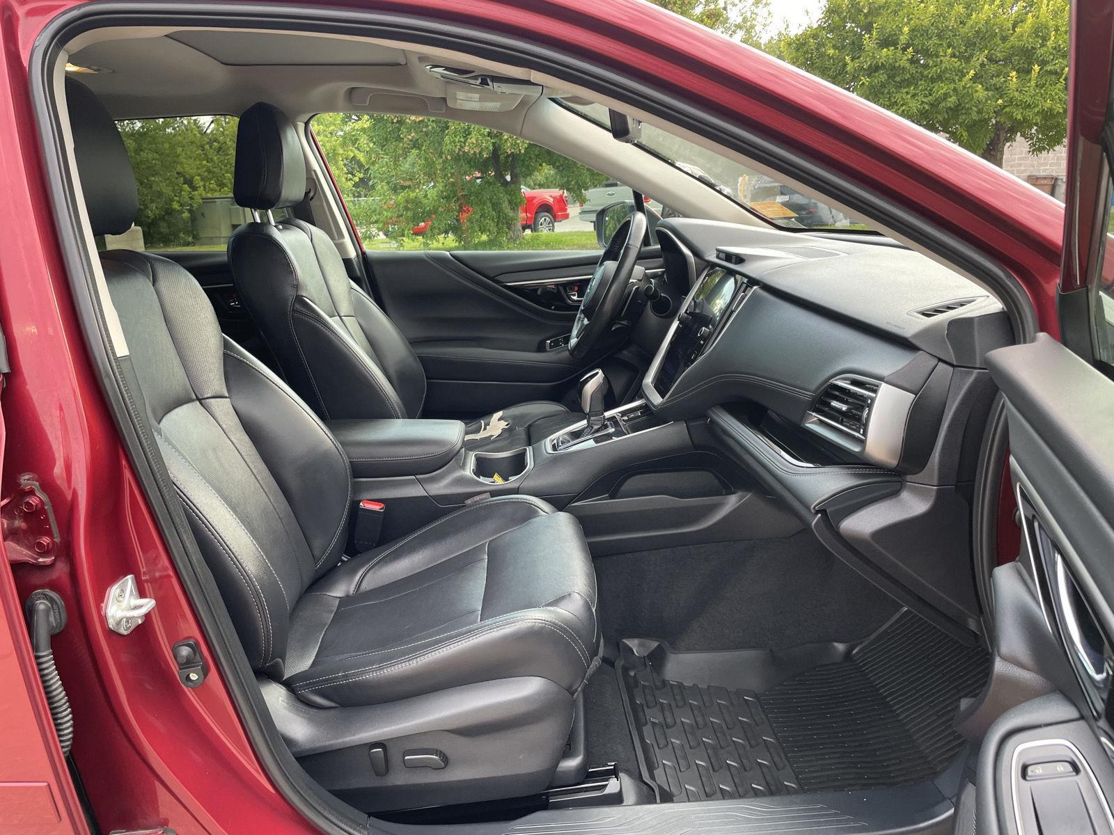 Vehicle photo 17