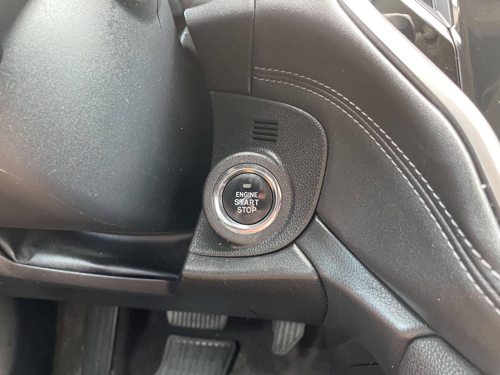 Vehicle photo 24