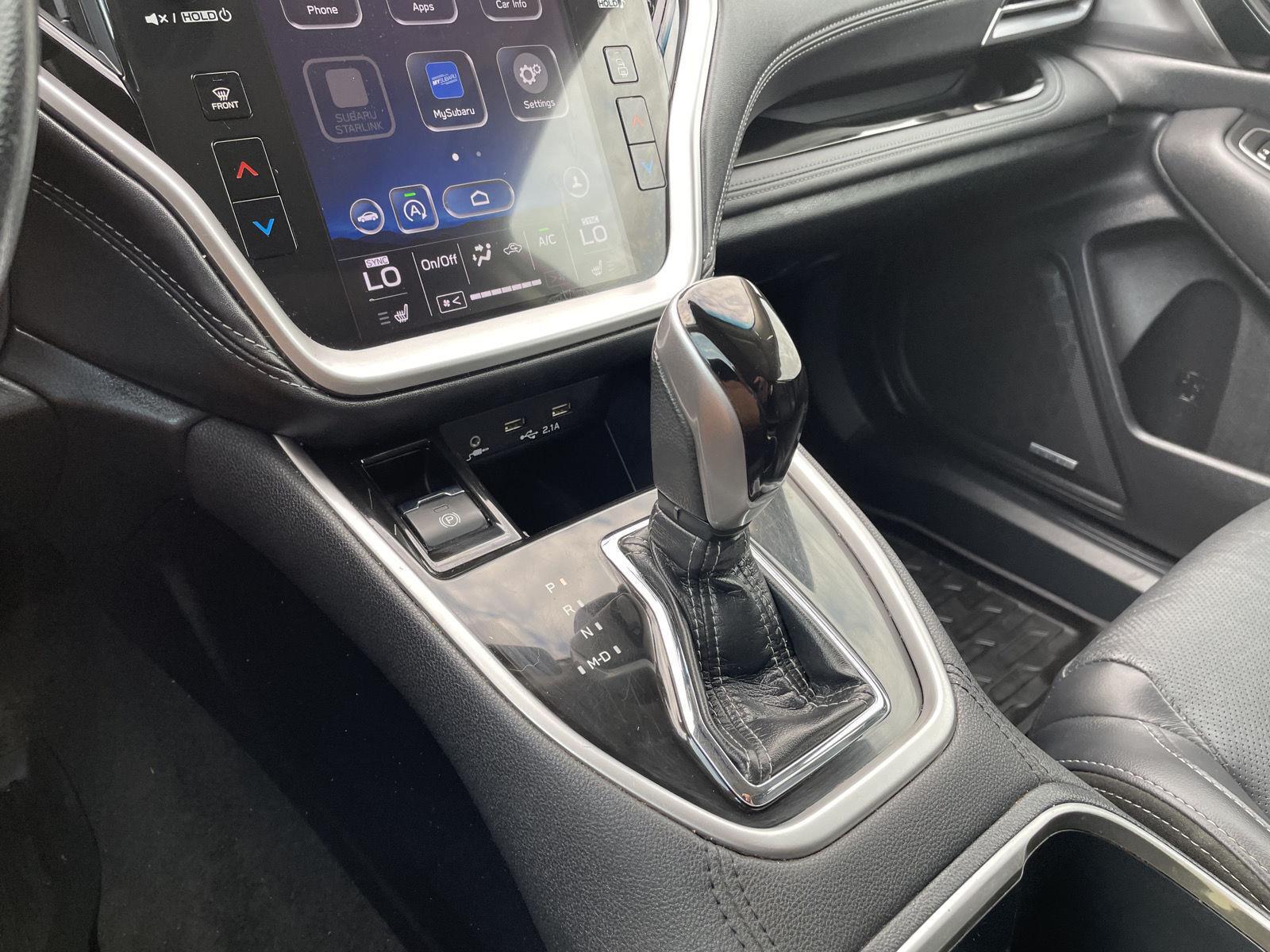 Vehicle photo 29