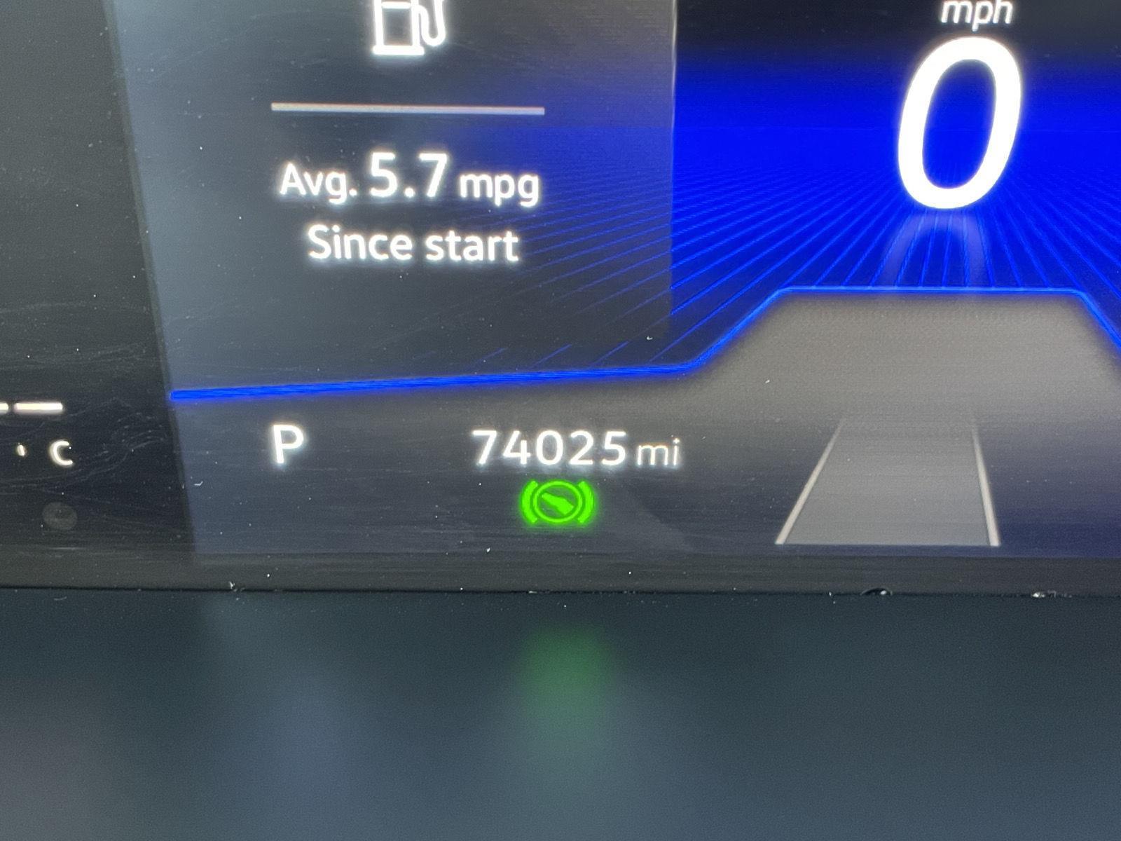 Vehicle photo 3