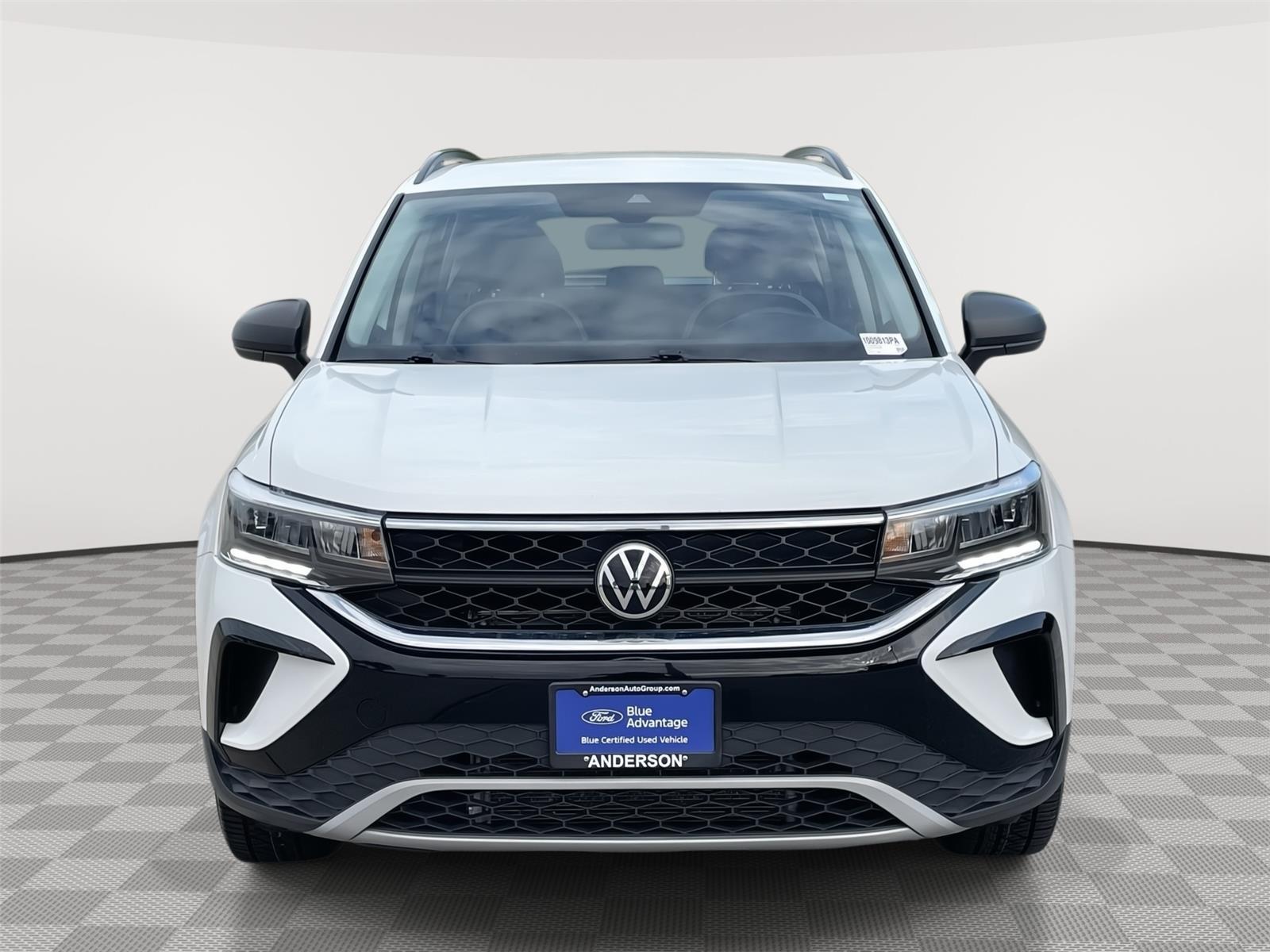 Vehicle photo 4