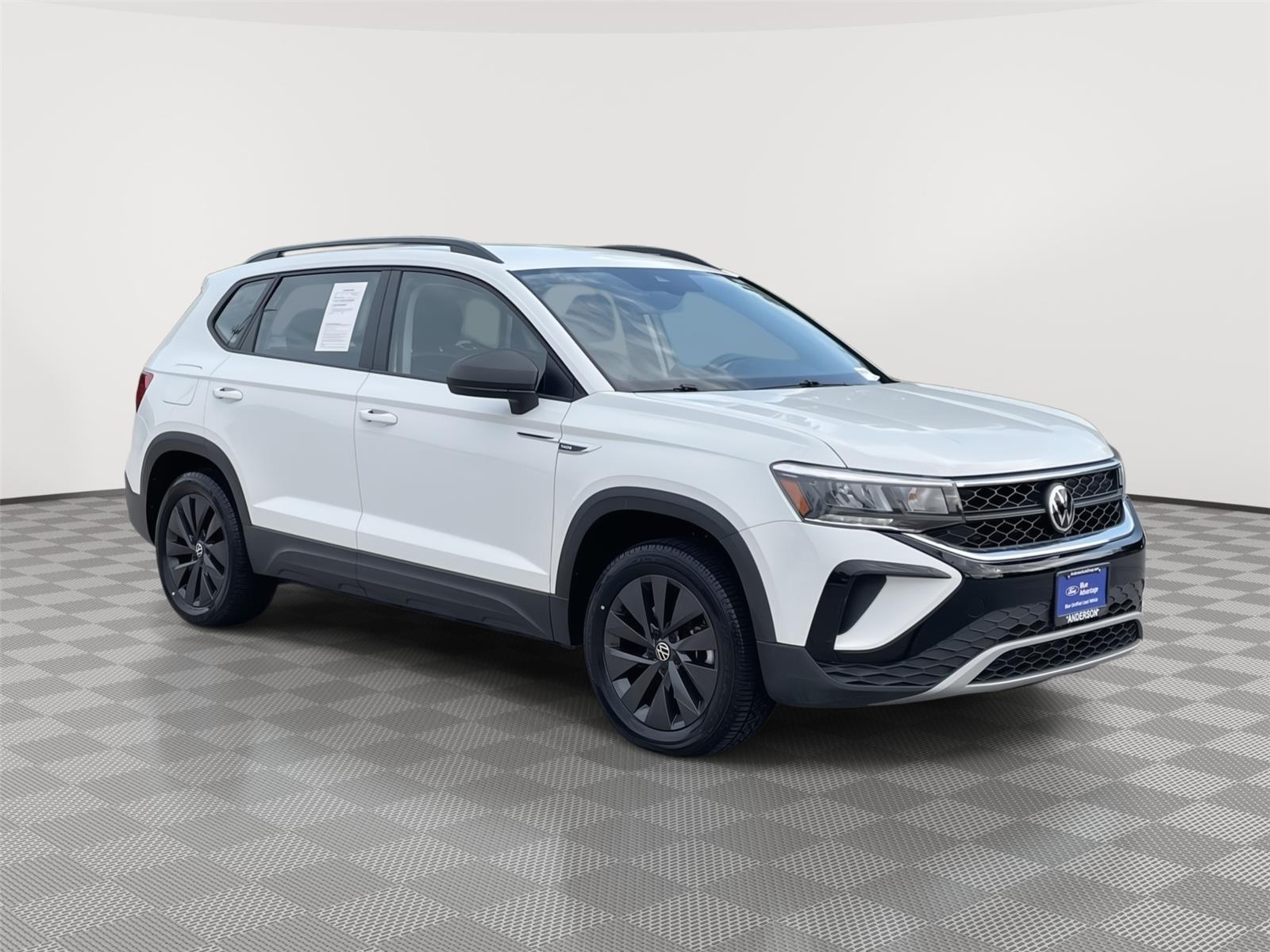 Vehicle photo 5