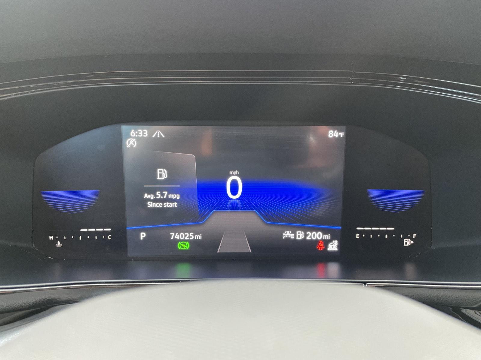 Vehicle photo 15