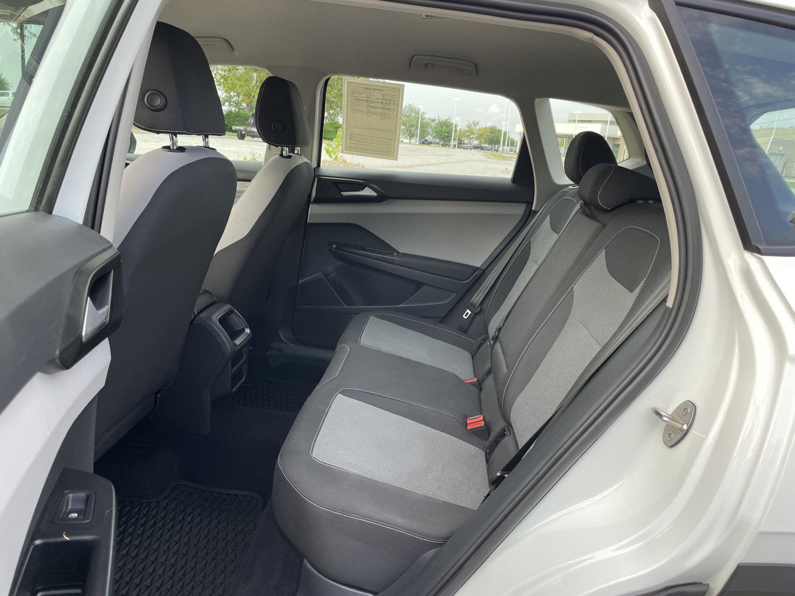 Vehicle photo 20