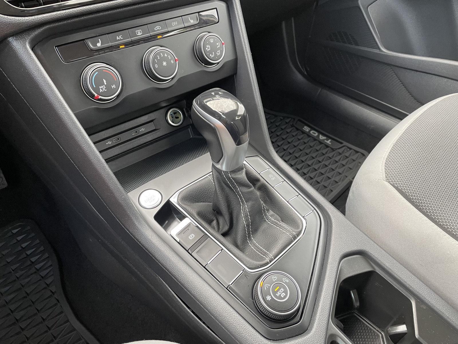 Vehicle photo 30