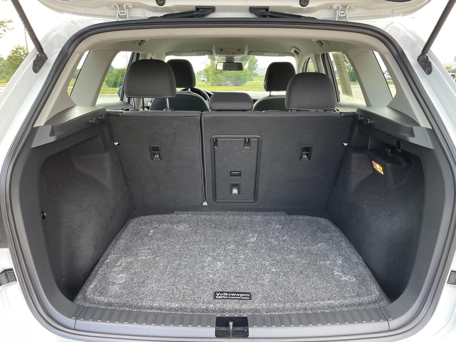 Vehicle photo 35