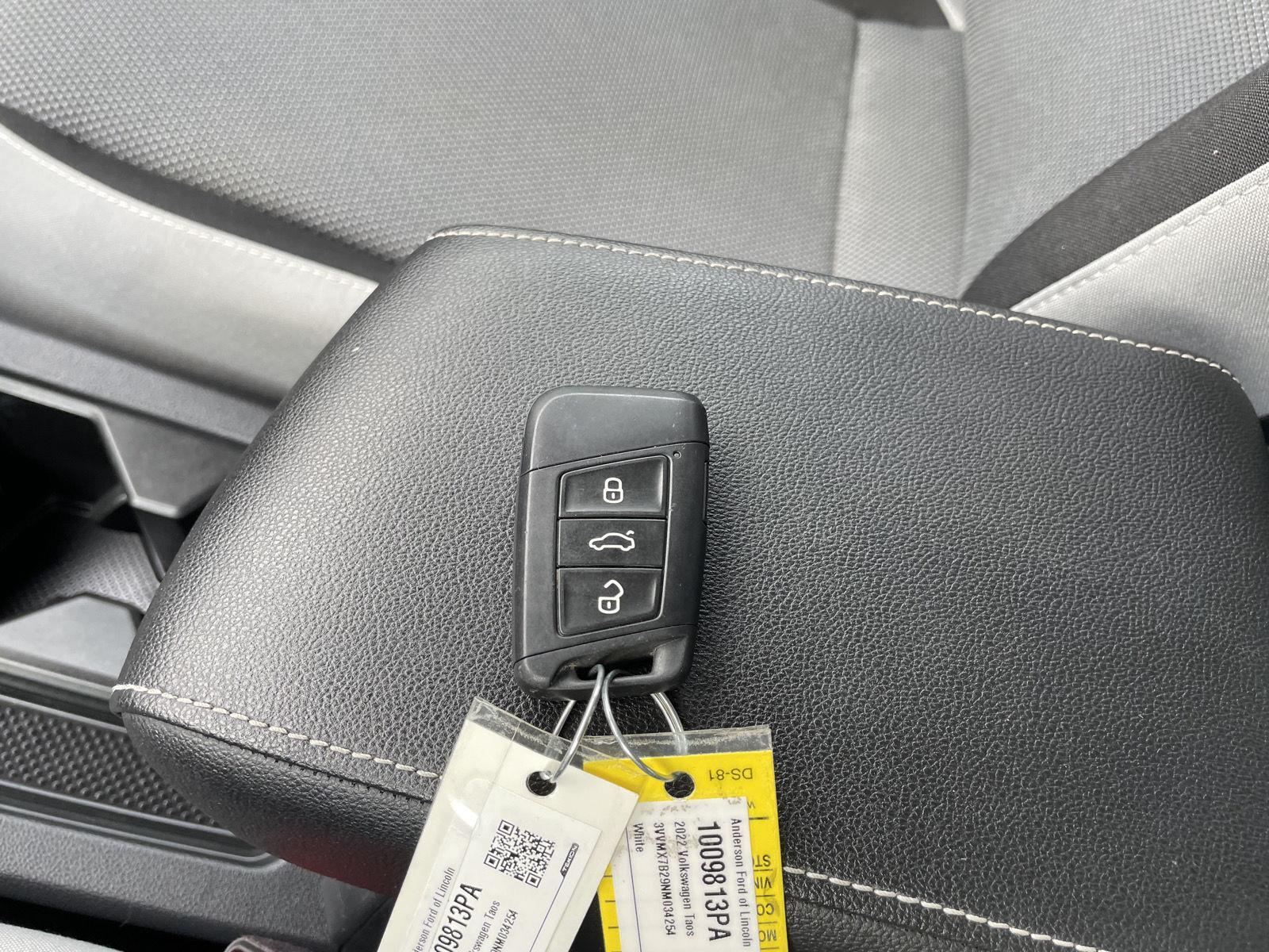 Vehicle photo 37