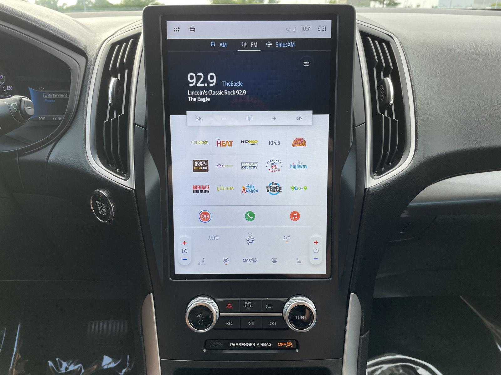 Vehicle photo 21
