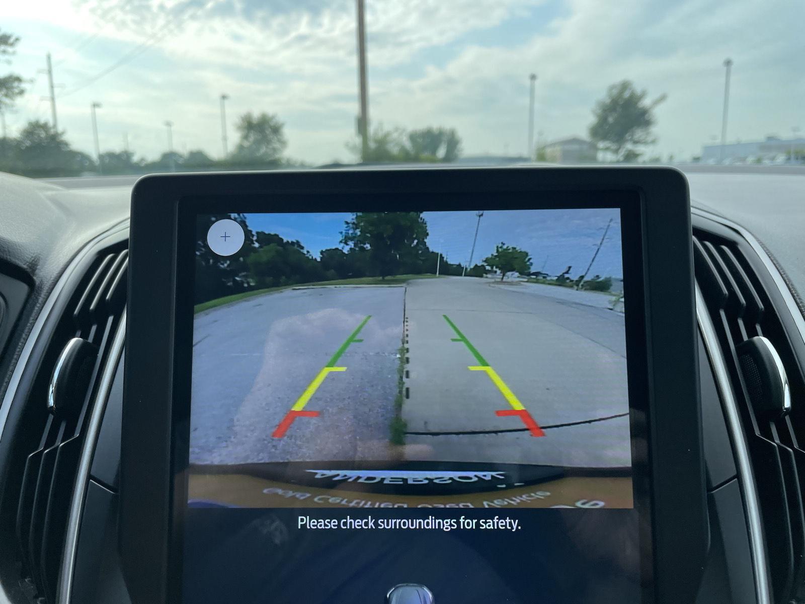 Vehicle photo 22