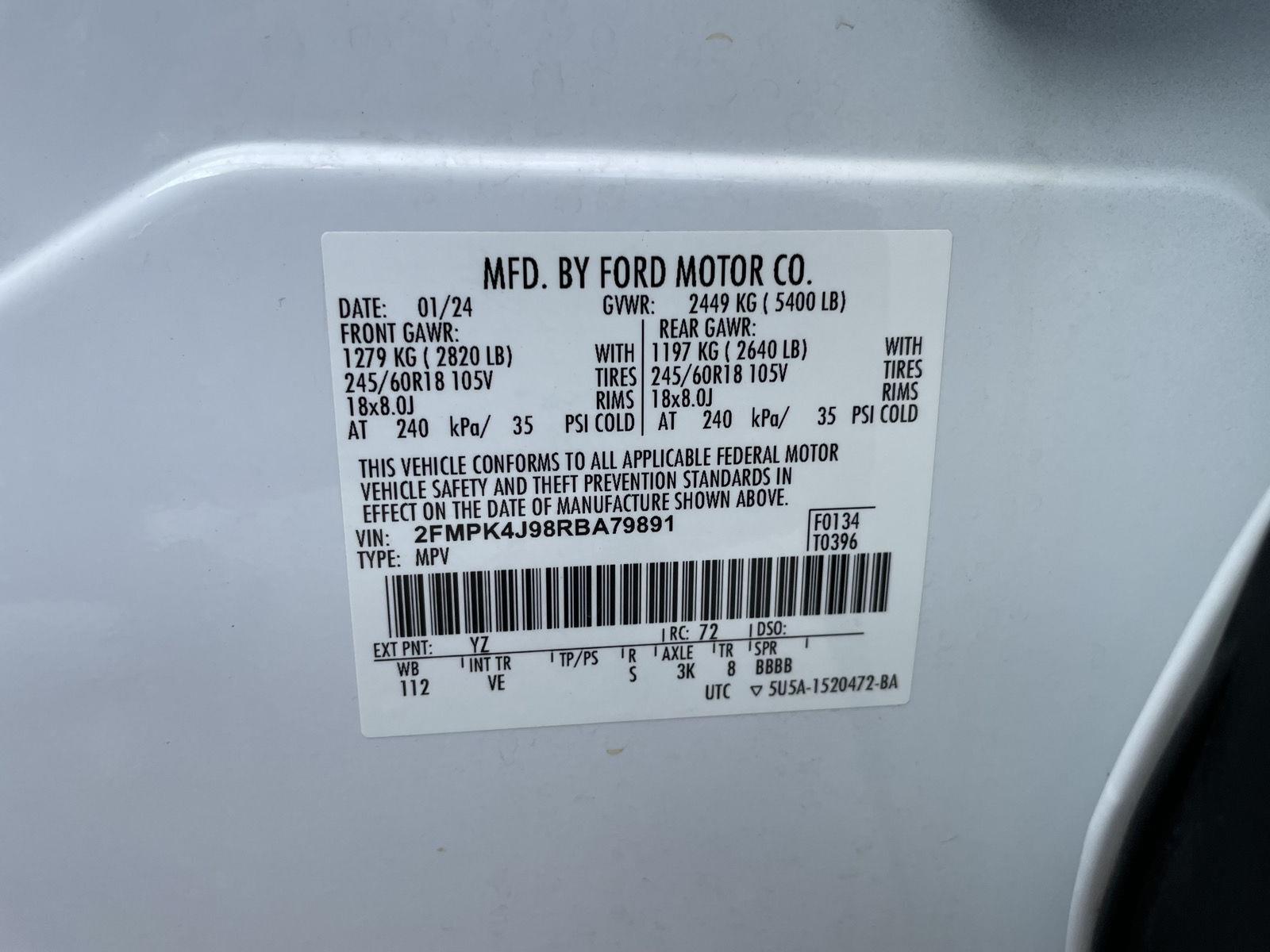 Vehicle photo 30