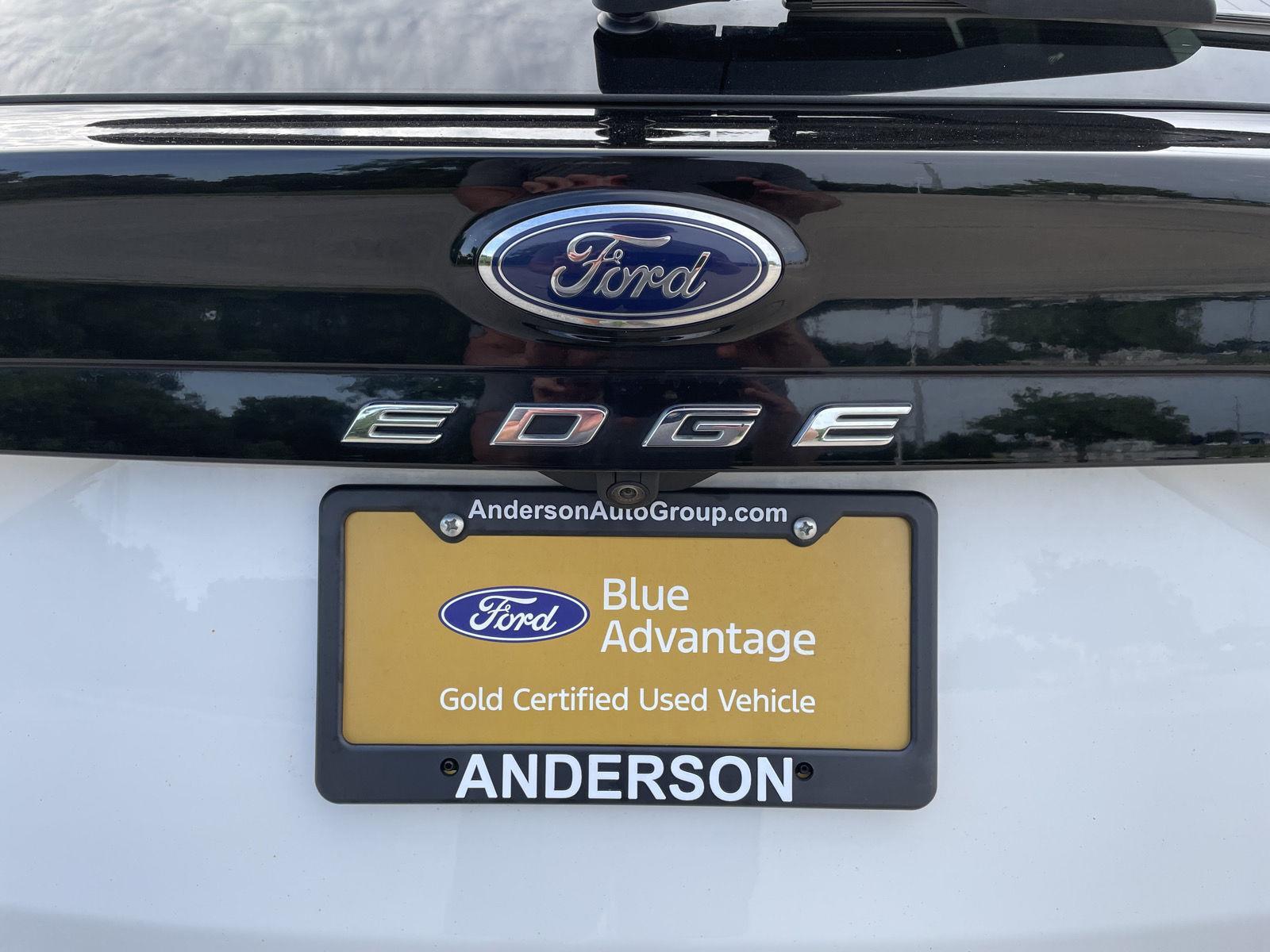 Vehicle photo 34