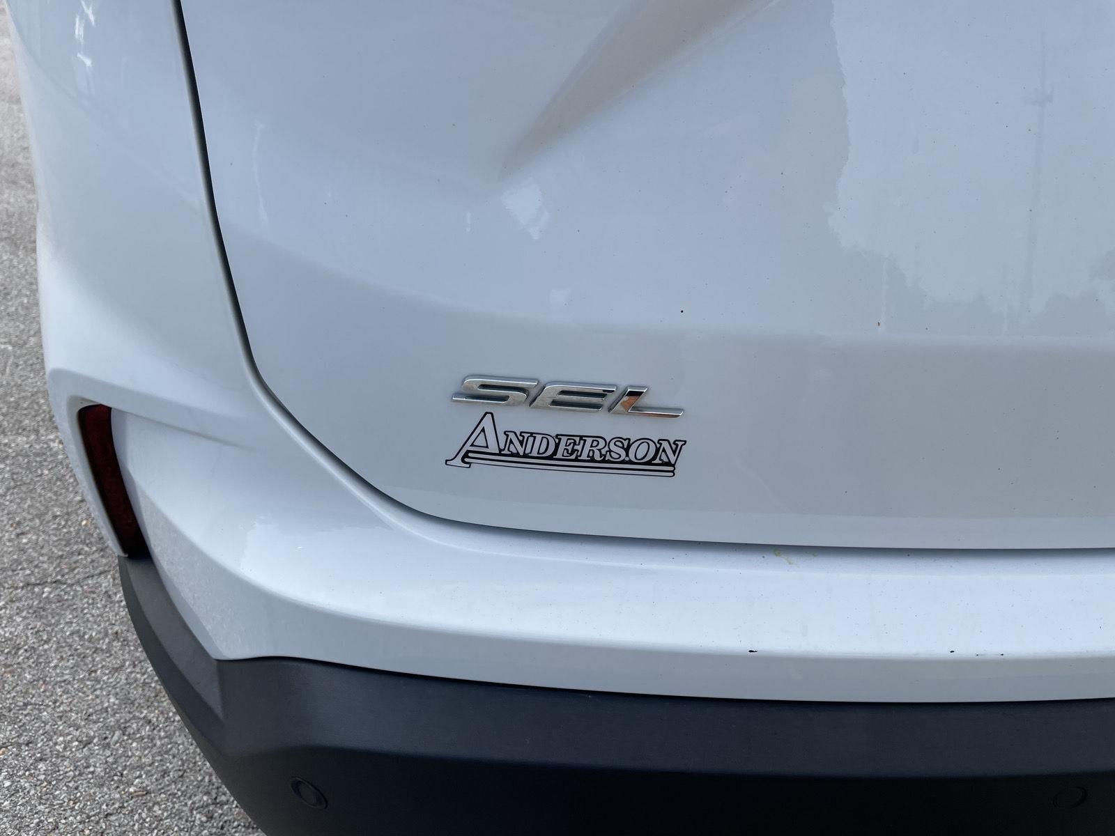 Vehicle photo 35