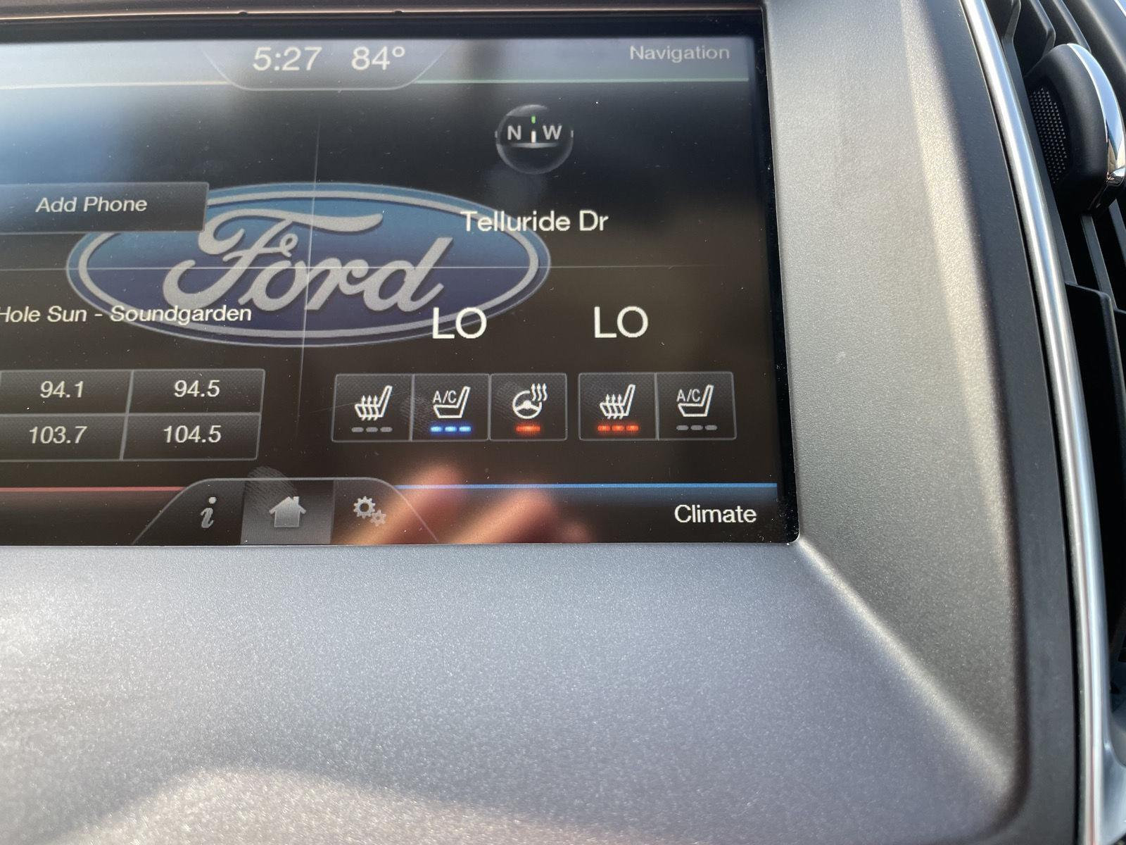 Vehicle photo 27