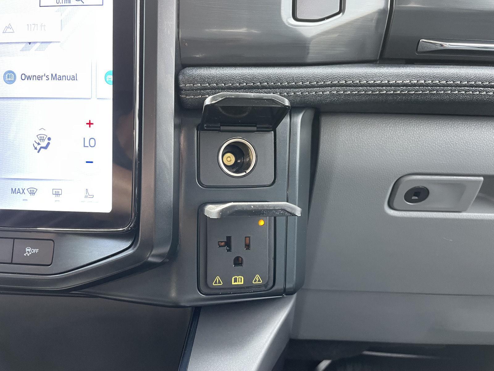 Vehicle photo 31