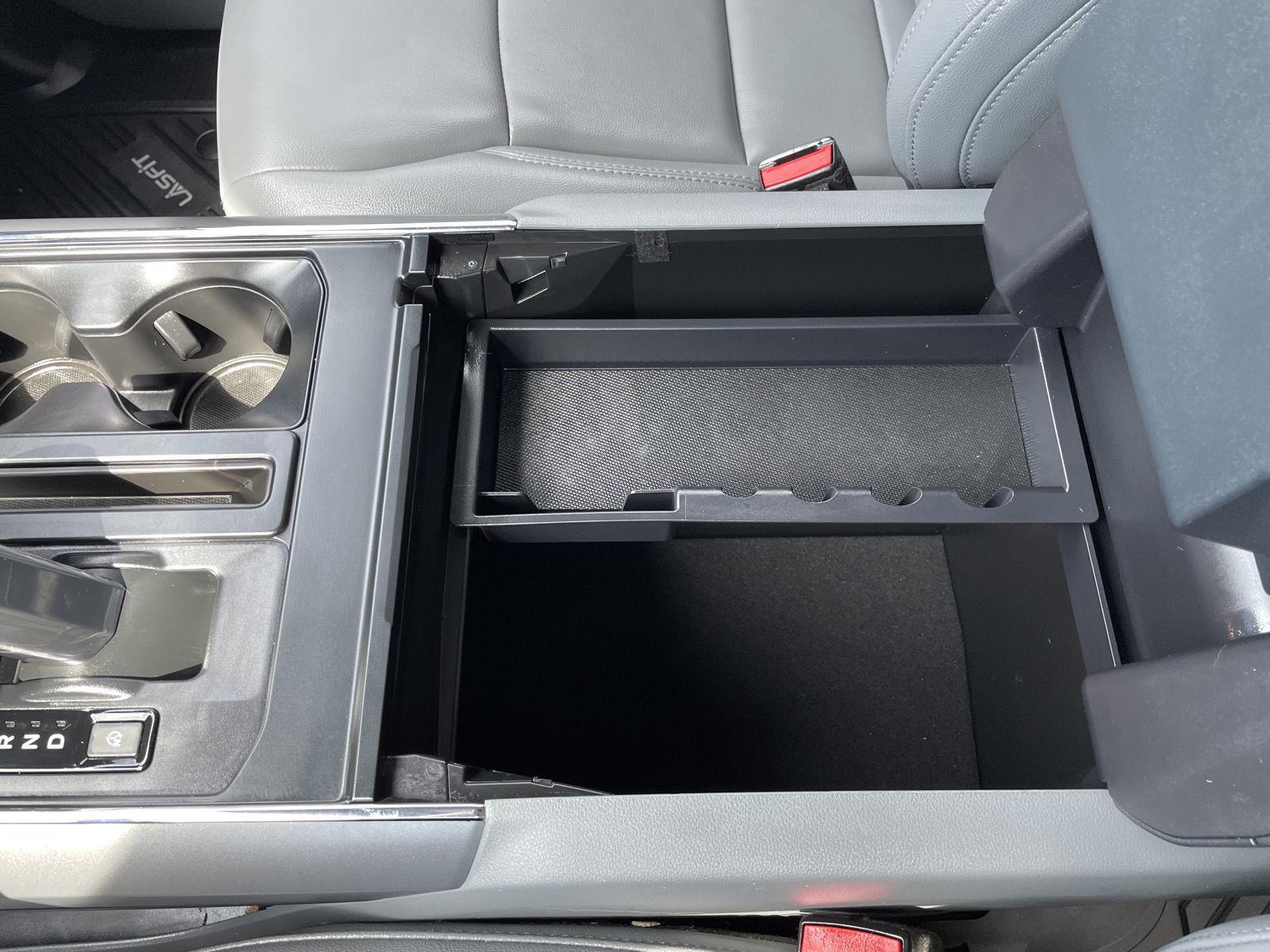 Vehicle photo 34